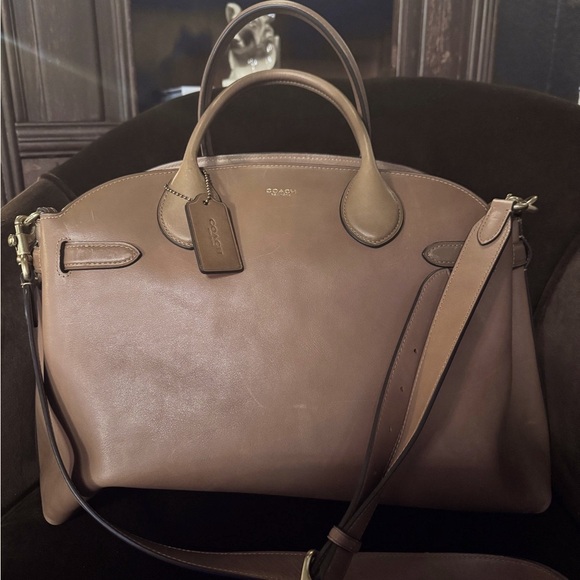 Coach Honey Brown Empire 40 - Picture 1 of 4